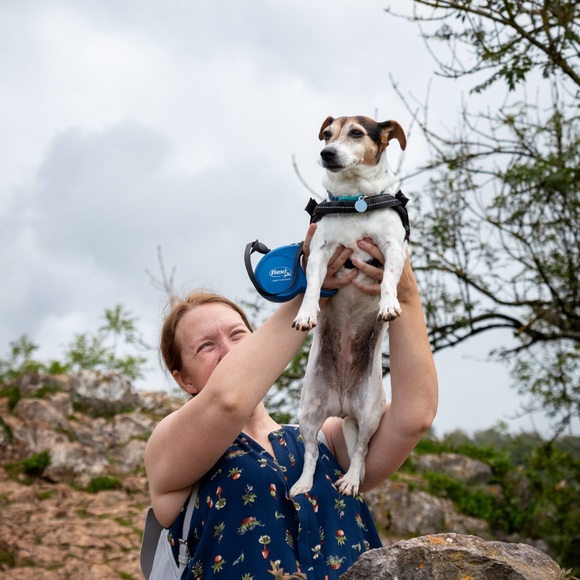 Meet your Poshers, Alex and Harry - Picture 3 of 7